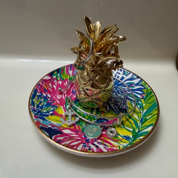 Lilly Pulitzer colorful pineapple jewelry holder - Picture 6 of 7